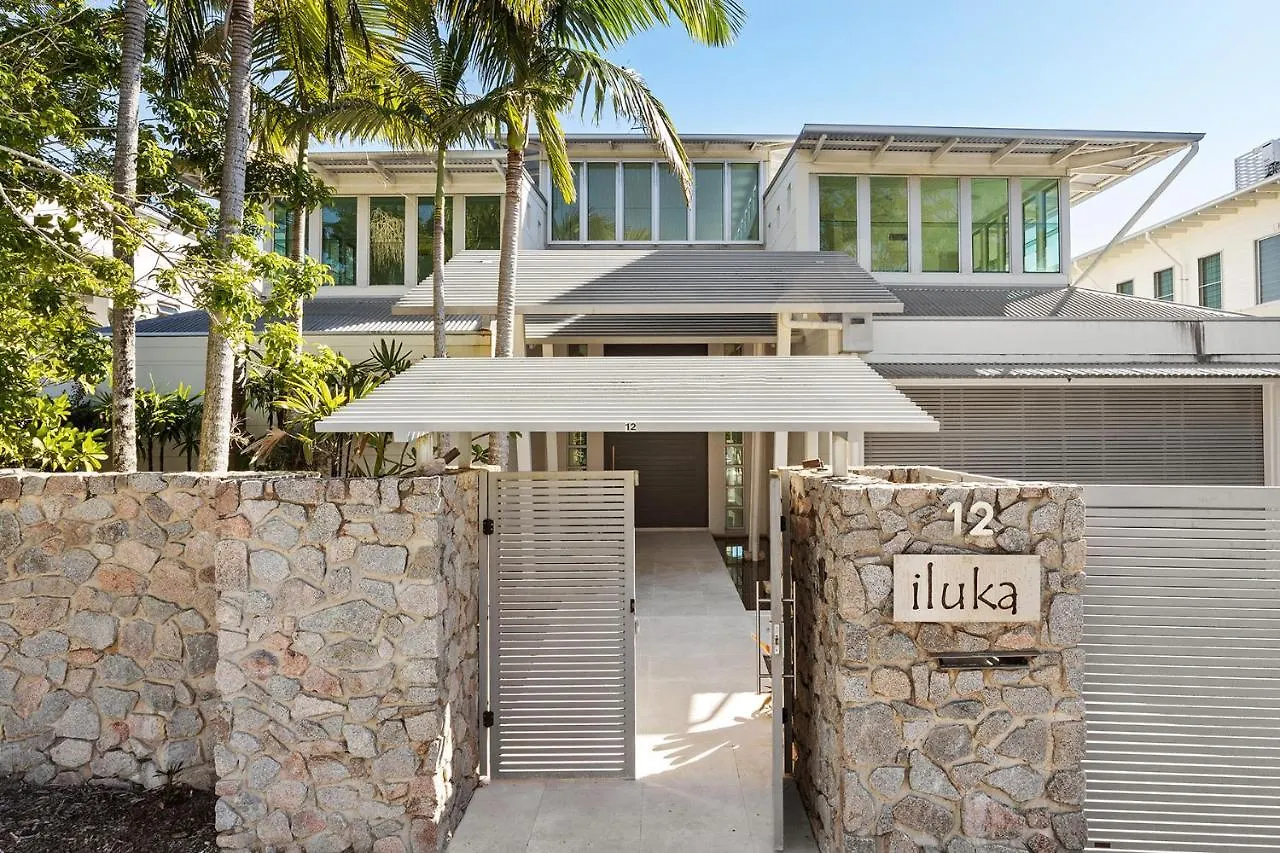 Iluka, Luxurious Riverfront Retreat 누사 오스트레일리아